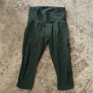 Size 6 Lululemon Capri Leggings